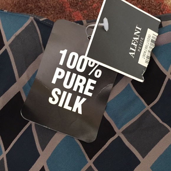 Skirt - Picture 3 of 3